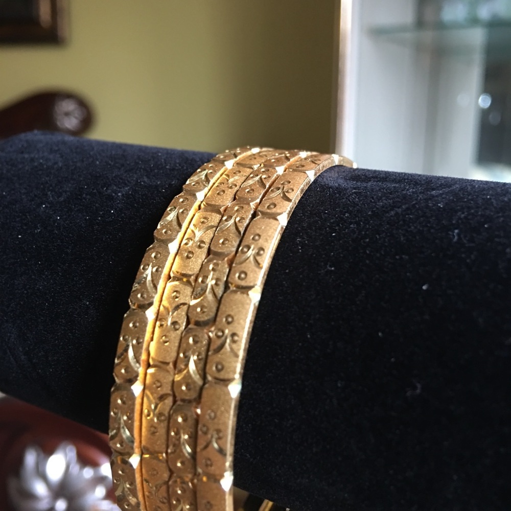Indian bangles (4). Price firm. - Picture 3 of 3